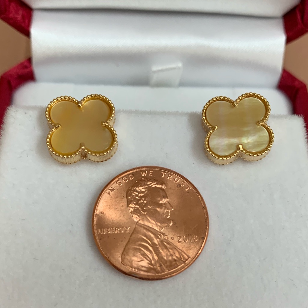 14k Yellow Gold With Golden Mother Pearl Earring